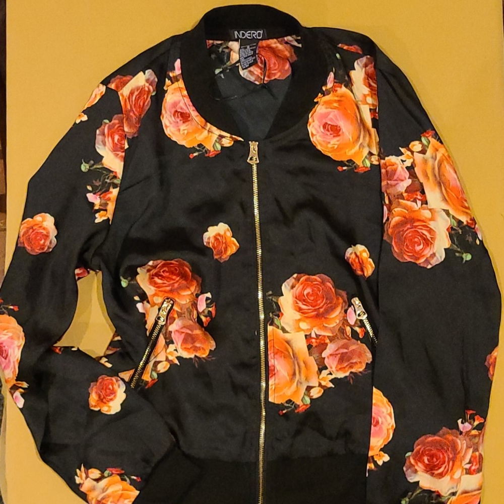 Thin bomber jacket
